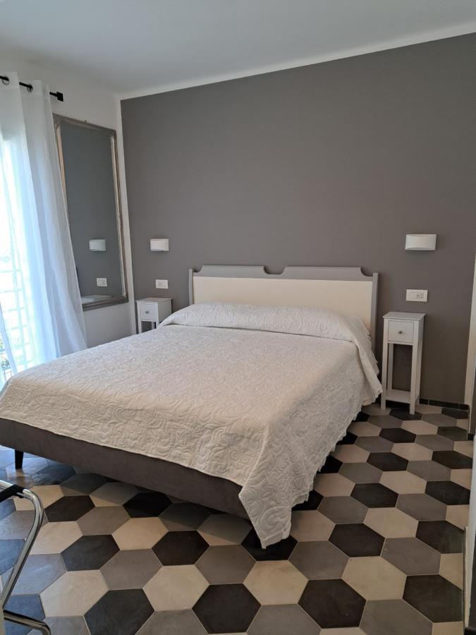 Hotel Pavian Levanto Esterno foto